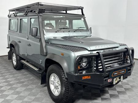 2015-Land-Rover-Defender-110-22D-Station-Wagon_15