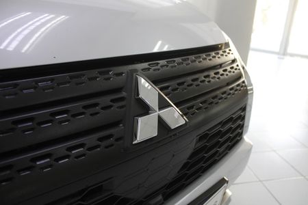 2023-Mitsubishi-Eclipse-Cross-GLS-AUTOMATIC_12