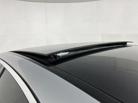 2020-Mercedes-Benz-E-Class-E-220d_10