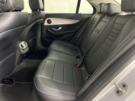 2020-Mercedes-Benz-E-Class-E-220d_3