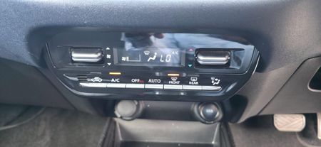 2025-Toyota-Starlet-15-XS-Auto_14