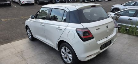 2025-Suzuki-Swift-12-GL-Auto_4