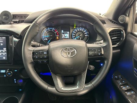 2021-Toyota-Hilux-28-GD-6-Raised-Body-Legend-RS-Auto-Double-Cab_11