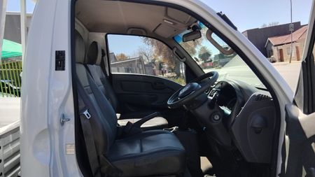 2021-Hyundai-H100-Bakkie-26-Diesel-manual_1
