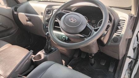 2021-Hyundai-H100-Bakkie-26-Diesel-manual_2