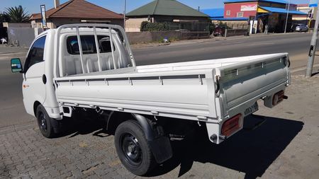 2021-Hyundai-H100-Bakkie-26-Diesel-manual_8