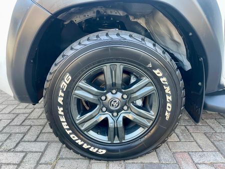 2025-Toyota-Hilux-28-GD-6-RB-Raider-4x4-Double-Cab-Auto-mHev_10