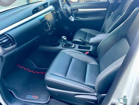 2025-Toyota-Hilux-28-GD-6-RB-Raider-4x4-Double-Cab-Auto-mHev_14