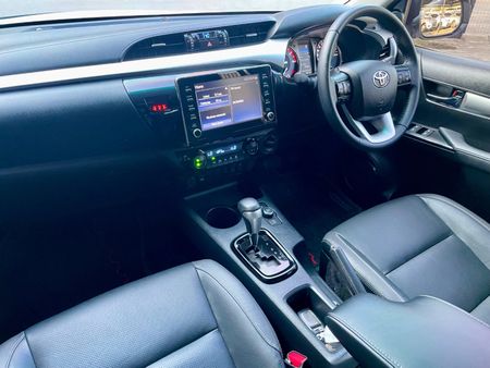 2025-Toyota-Hilux-28-GD-6-RB-Raider-4x4-Double-Cab-Auto-mHev_18