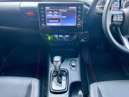 2025-Toyota-Hilux-28-GD-6-RB-Raider-4x4-Double-Cab-Auto-mHev_20