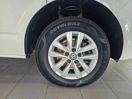 2019-Volkswagen-Kombi-20-TDI-Auto-103kW-Trendline_4