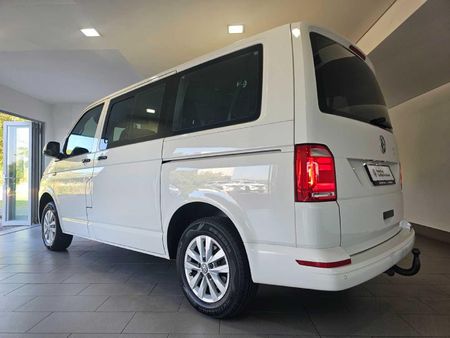 2019-Volkswagen-Kombi-20-TDI-Auto-103kW-Trendline_7
