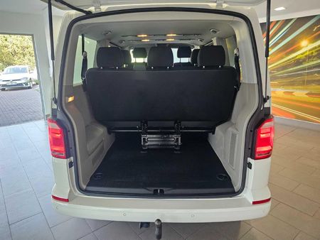 2019-Volkswagen-Kombi-20-TDI-Auto-103kW-Trendline_8