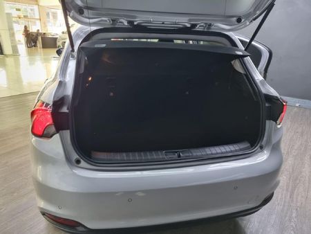 2017-Fiat-Tipo-14-Lounge-5-dr_15