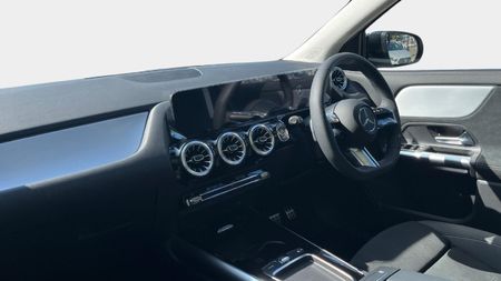 2026-Mercedes-Benz-GLA-200-Progressive-Auto_20