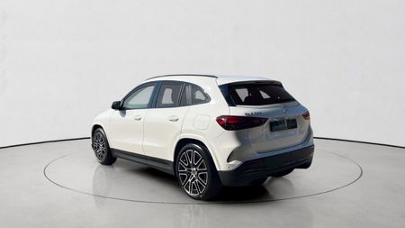2026-Mercedes-Benz-GLA-200-Progressive-Auto_4