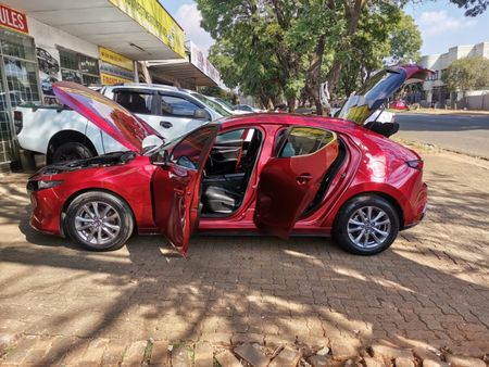 2019-Mazda-2-15-Dynamic-Auto-5-dr_5