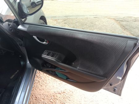 2011-Honda-Jazz-13-Hybrid_9