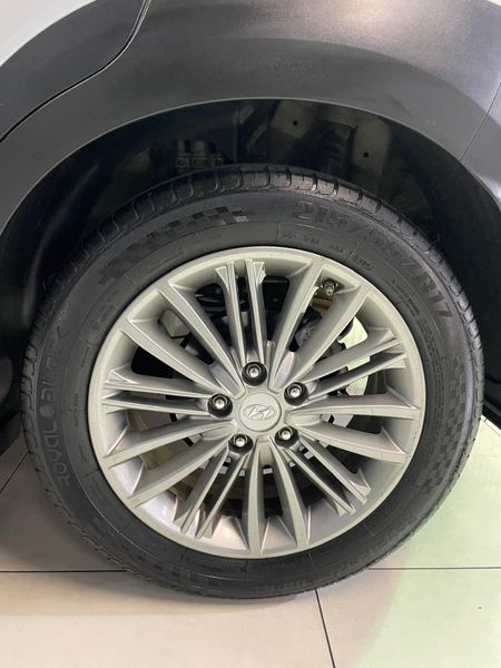 2019-Hyundai-Kona-10-TGDI-Executive_11