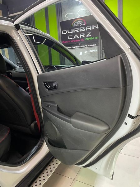 2019-Hyundai-Kona-10-TGDI-Executive_22