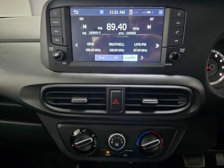 2025-Hyundai-Grand-i10-12-Motion-Auto_12