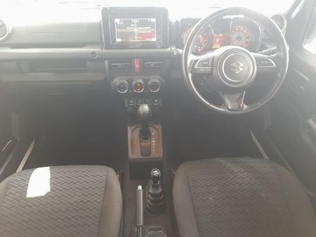 2022-Suzuki-Jimny-15-GLX-Auto_17