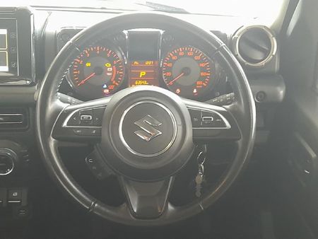 2022-Suzuki-Jimny-15-GLX-Auto_18