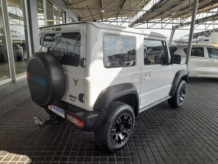 2022-Suzuki-Jimny-15-GLX-Auto_6