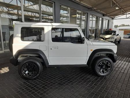 2022-Suzuki-Jimny-15-GLX-Auto_7