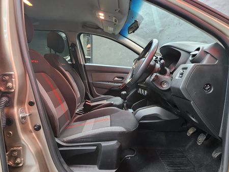 2020-Renault-Duster-15-dCi-Dynamique_6
