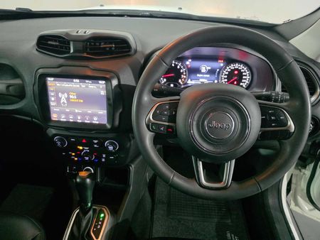 2022-Jeep-Renegade-14-TJet-Limited-Auto_13
