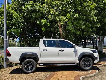 2026-Toyota-Hilux-28-GD-6-Raised-Body-Legend-Auto-Double-Cab_2
