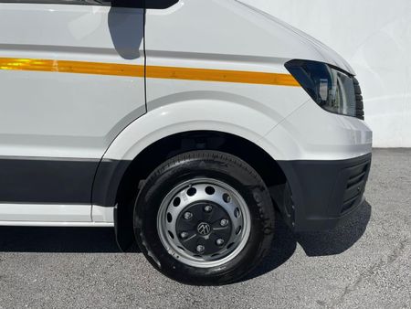 2026-Volkswagen-Crafter-50-20TDI-120kW-Xlwb-Panel-Van-Auto_5