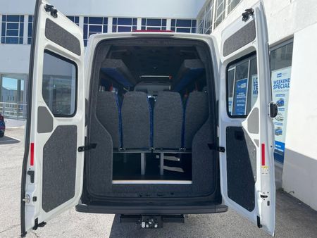 2026-Volkswagen-Crafter-50-20TDI-120kW-Xlwb-Panel-Van-Auto_6