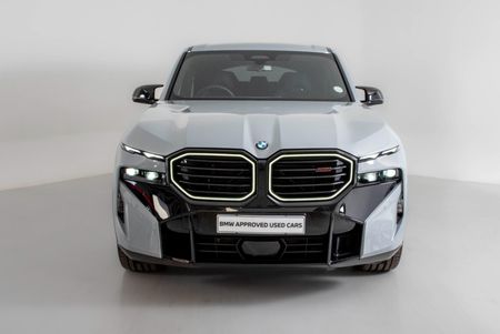 2025-BMW-XM-44-Label-pHev_1