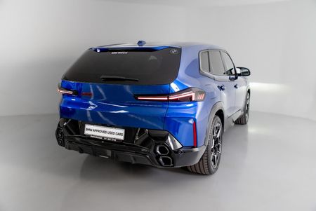 2025-BMW-XM-44-Label-pHev_2