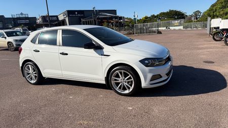 2021-Volkswagen-Polo-10-TSI-Trendline_0