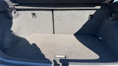 2021-Volkswagen-Polo-10-TSI-Trendline_9