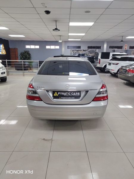 2007-Mercedes-Benz-S-Class-S-500_4