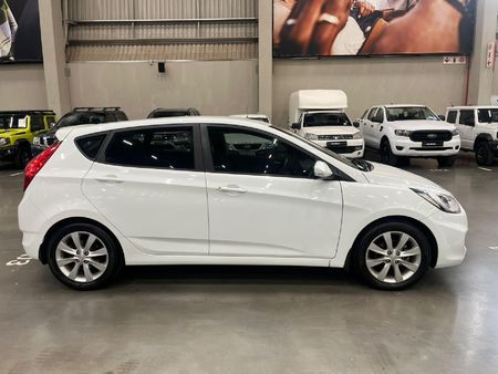 2014-Hyundai-Accent-16-GLS-Fluid-Auto_1