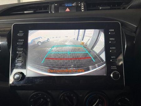 2024-Toyota-Hilux-24-GD-6-Raider-4x4-Auto-Double-Cab_16