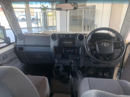2026-Toyota-Land-Cruiser-79-28-GD-6-Auto-Double-Cab_10