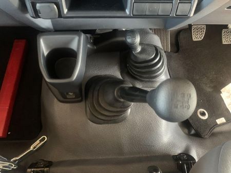 2026-Toyota-Land-Cruiser-79-28-GD-6-Auto-Double-Cab_11