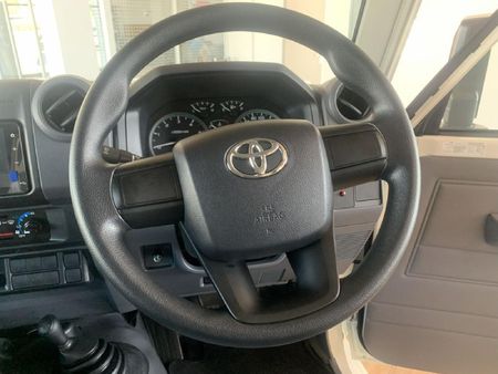 2026-Toyota-Land-Cruiser-79-28-GD-6-Auto-Double-Cab_12