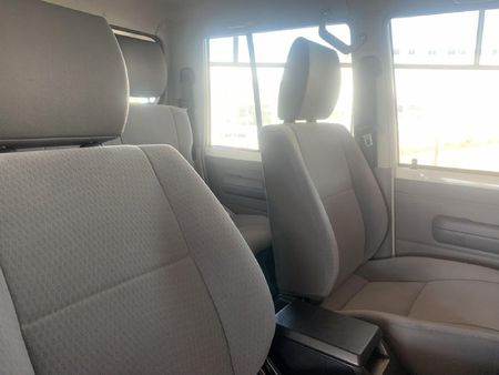 2026-Toyota-Land-Cruiser-79-28-GD-6-Auto-Double-Cab_14