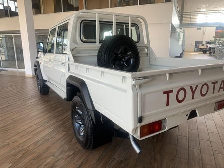 2026-Toyota-Land-Cruiser-79-28-GD-6-Auto-Double-Cab_6