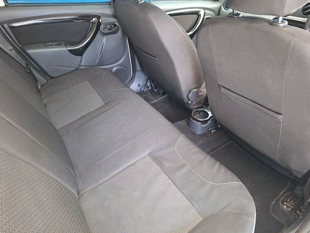2014-Renault-Duster-16-Dynamique_9