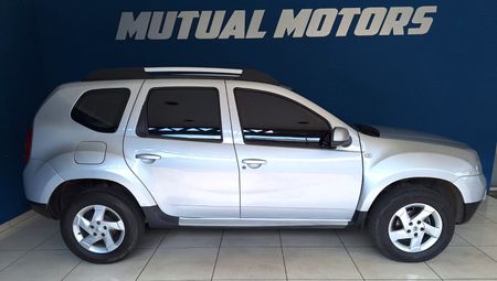 2014-Renault-Duster-16-Dynamique_12