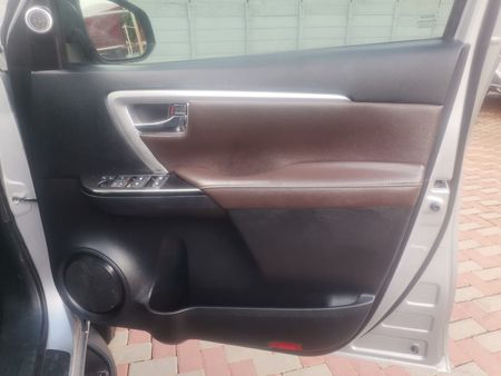 2018-Toyota-Fortuner-28-GD-6-4x4-Auto-Diesel-Automatic_16