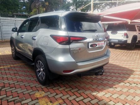 2018-Toyota-Fortuner-28-GD-6-4x4-Auto-Diesel-Automatic_3